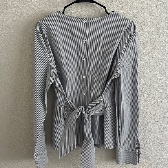 Amour Vert vertical striped button tie back long sleeve blouse size large - Picture 3 of 4
